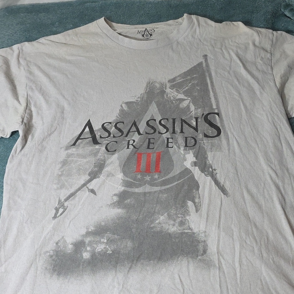 Gray Assassins Creed 3 Graphic T-Shirt for Men